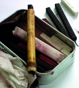 LA MINE DE PLOMB, LE CRAYON À PAPIER...
